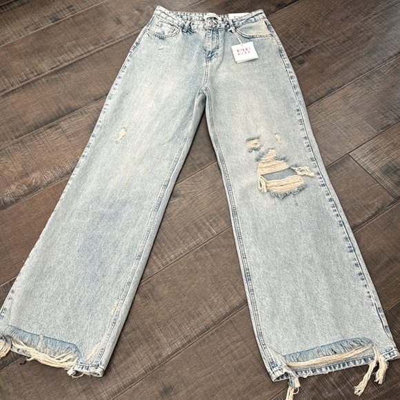 NWT ELLA WOMEN JEANS HIGH RISE WIDE LEG JEANS SIZE 8 (40) - Picture 6 of 17